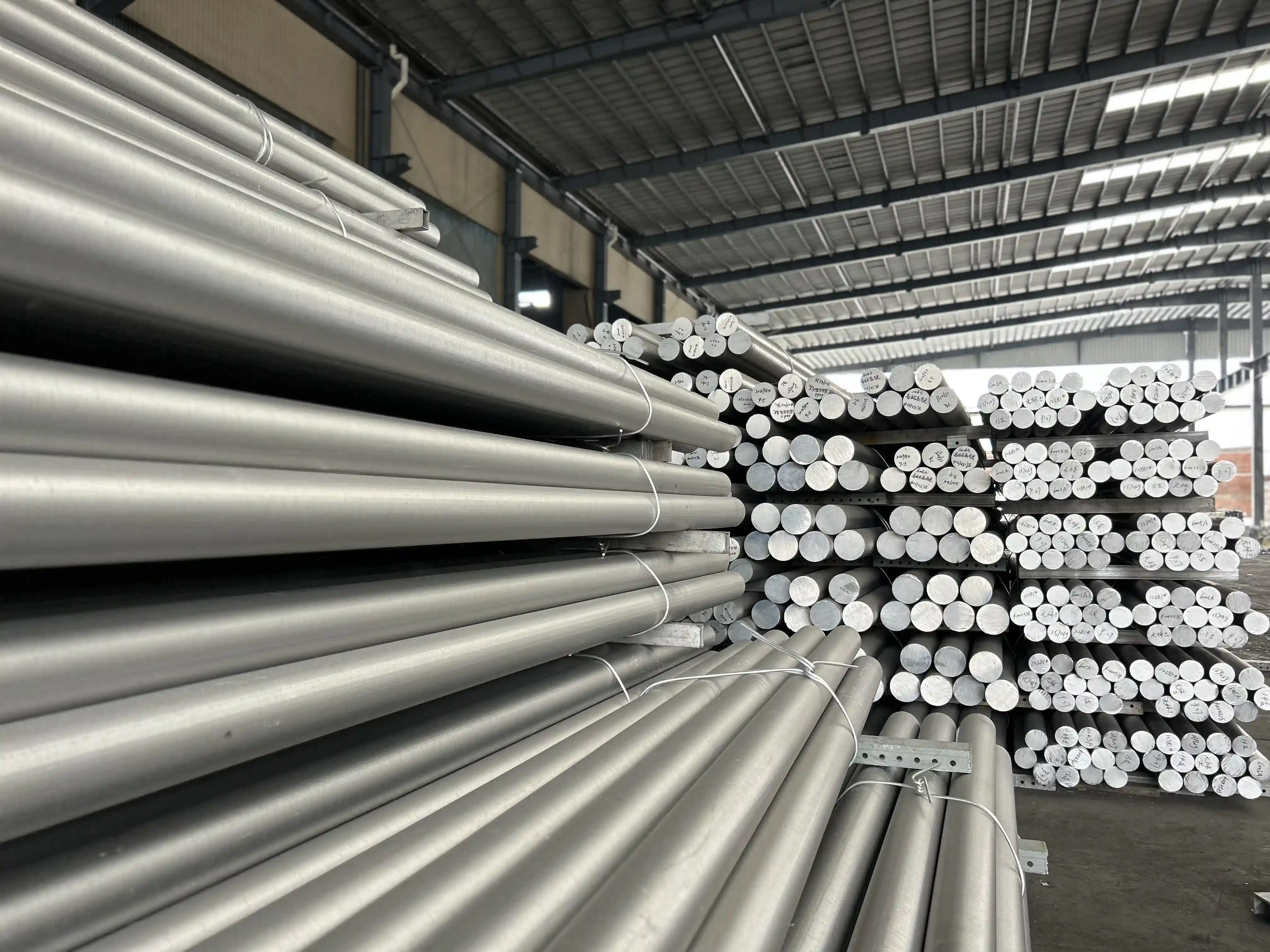 Extrusion de précision de profilés en aluminium