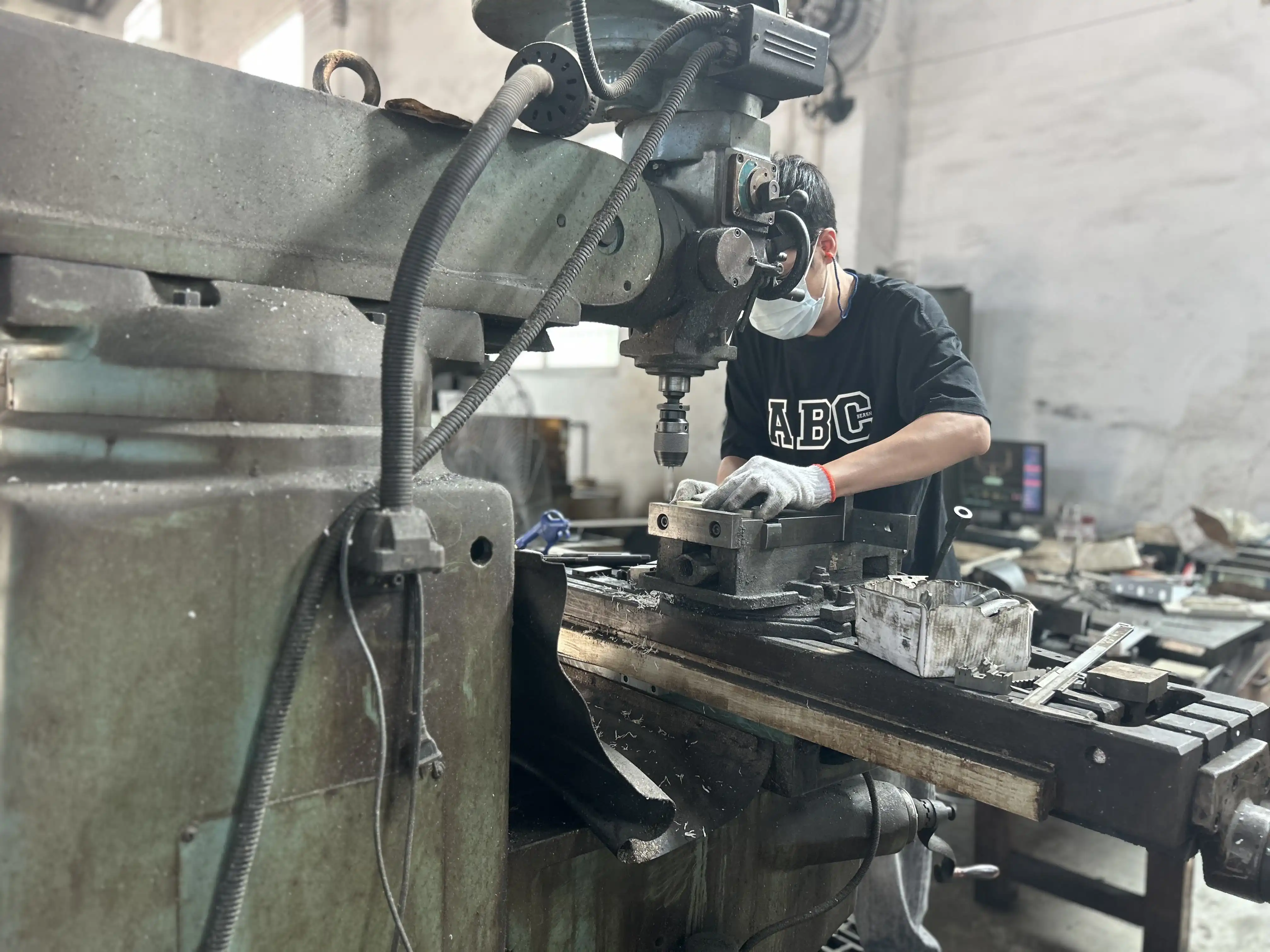 custom tooling in aluminium profile machining