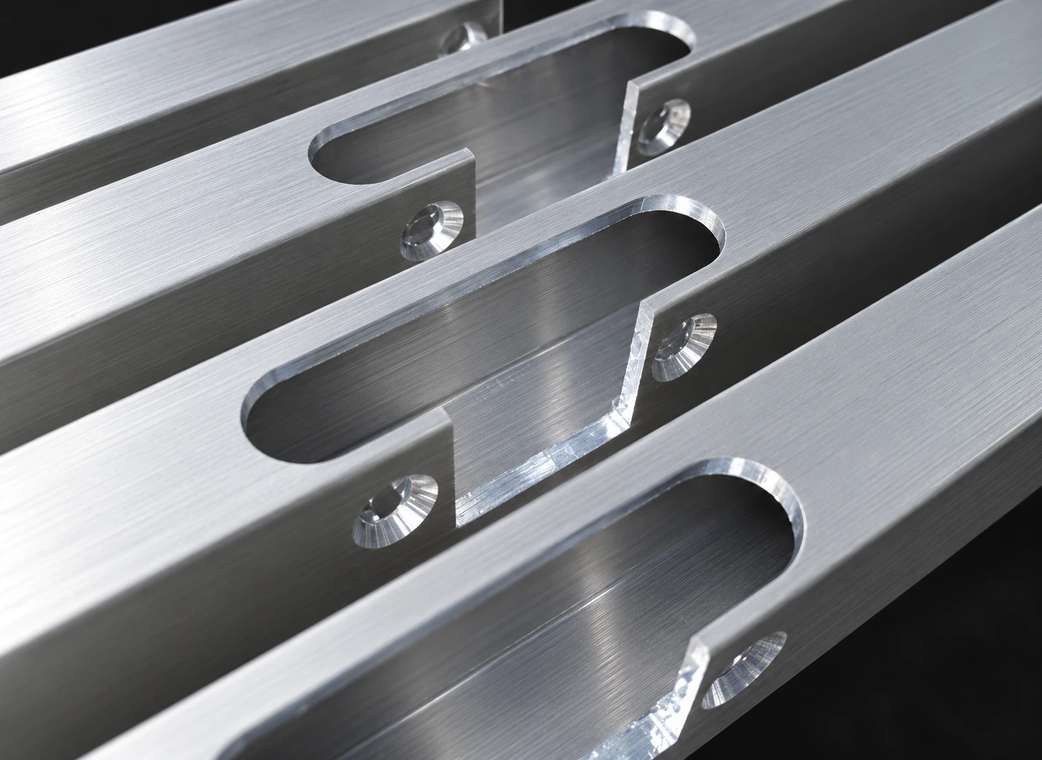 Machined aluminium profiles
