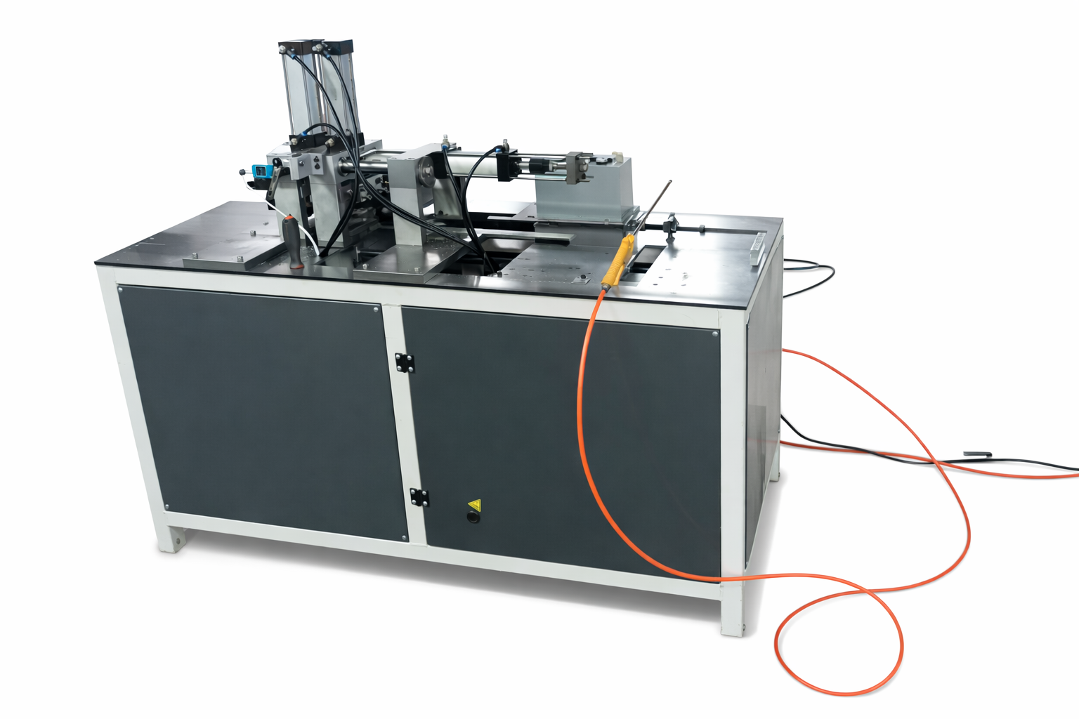 Autofeeding single head saw